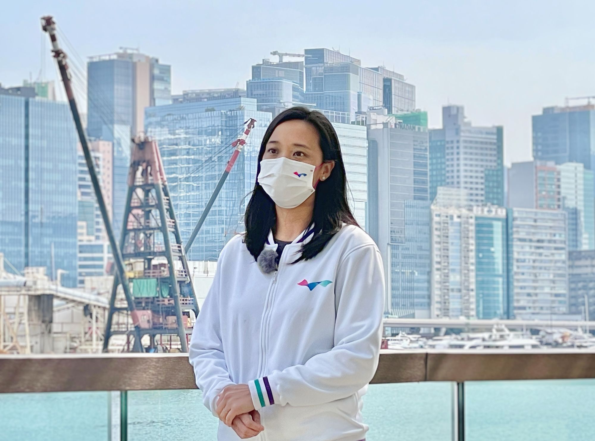 海滨事务专员李恺仑表示，现时维港两岸已开放的海滨长廊超过25公里，预计2028年海滨长廊总长度会延长至34公里，新增的海滨长廊将集中在九龙。