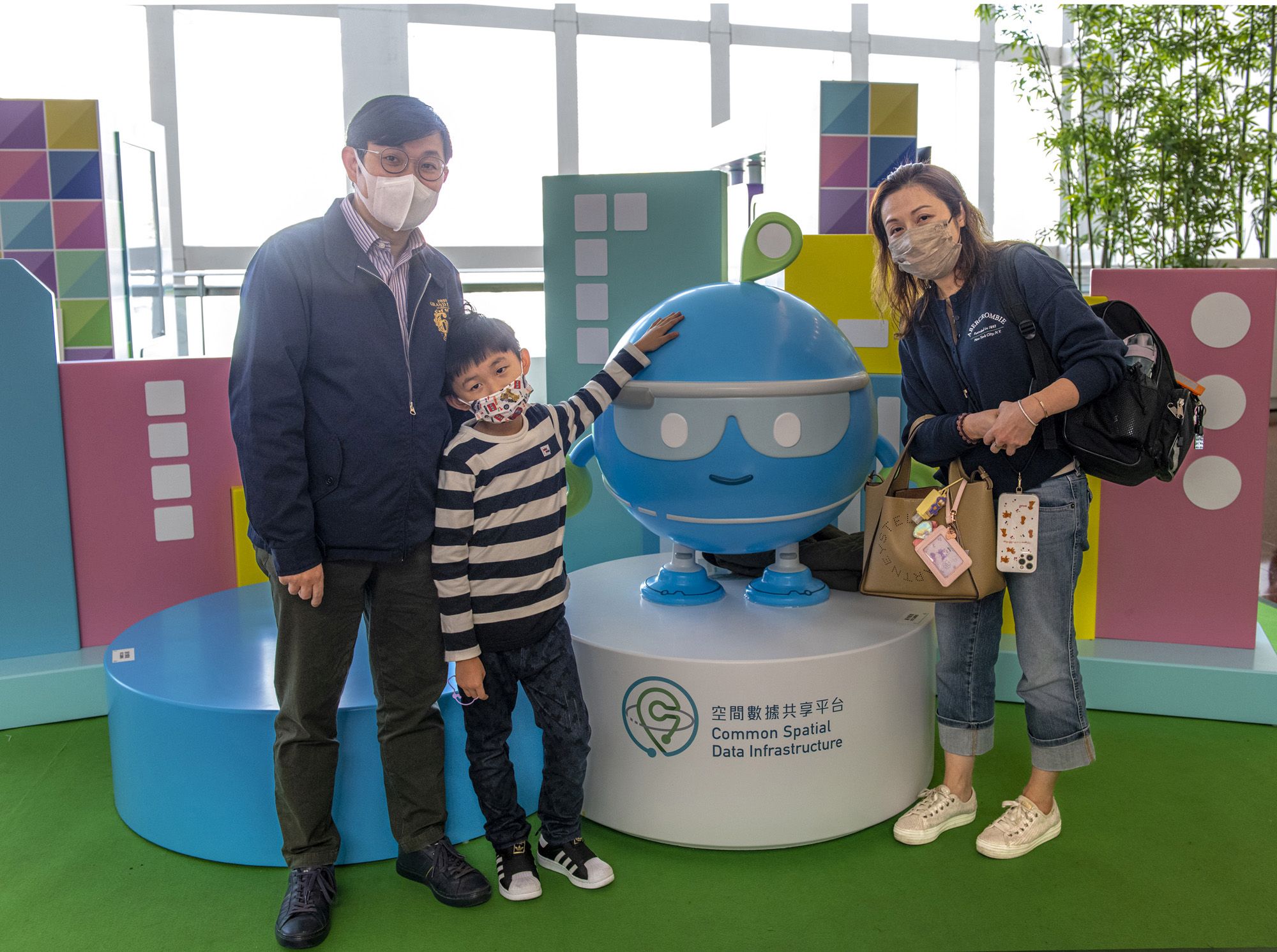 发展局早前举办的空间数据共享平台巡回展览，四月将移师到中环展城馆，有兴趣的朋友千万不要错过。