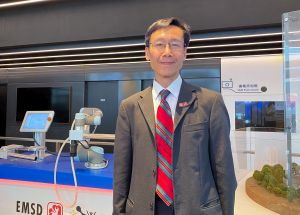 机电署总工程师（數码科技）李子杰表示，署方作为政府机电工程服务的提供者及「创新促成者」，会继续与不同伙伴合作，全力支援各政府部门落实智慧城市措施及实现碳中和。