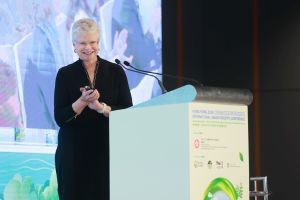国际树木学会前会长Sharon Lilly于研讨会上表示，香港考虑到人口密度，在管理树木风险方面作出巨大投入。