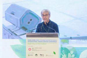 深圳市城市规划委员会委员南兆旭于研讨会表示，现时深圳已非常都市化，香港的保护地、大量物种交流和生态保护可同时裨益深港两地。