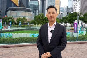 发展局总助理秘书长（工务）黄仲华表示，现时承建商数目亦已由去年的43个增至66个，涉及人数约1 300人，确保有足够资源在紧急情况下，处理各种不同的应变工作。