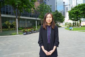 发展局首席助理秘书长（规划及地政）庄敏婷表示，地契承载着市民的土地物业，明确的地契续期安排对市民的生活、商户的运作和香港的经济发展十分重要。