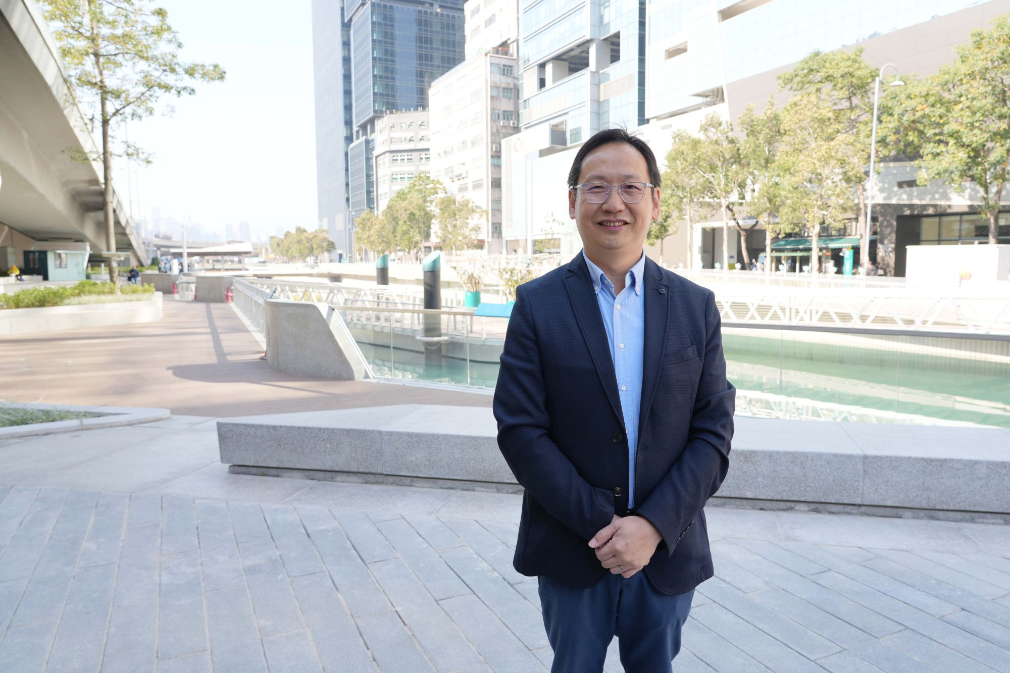 观塘区议员柯创盛认为，活化后的翠屏河具有排洪、保育和休憩用途，是符合市民期望的设施。