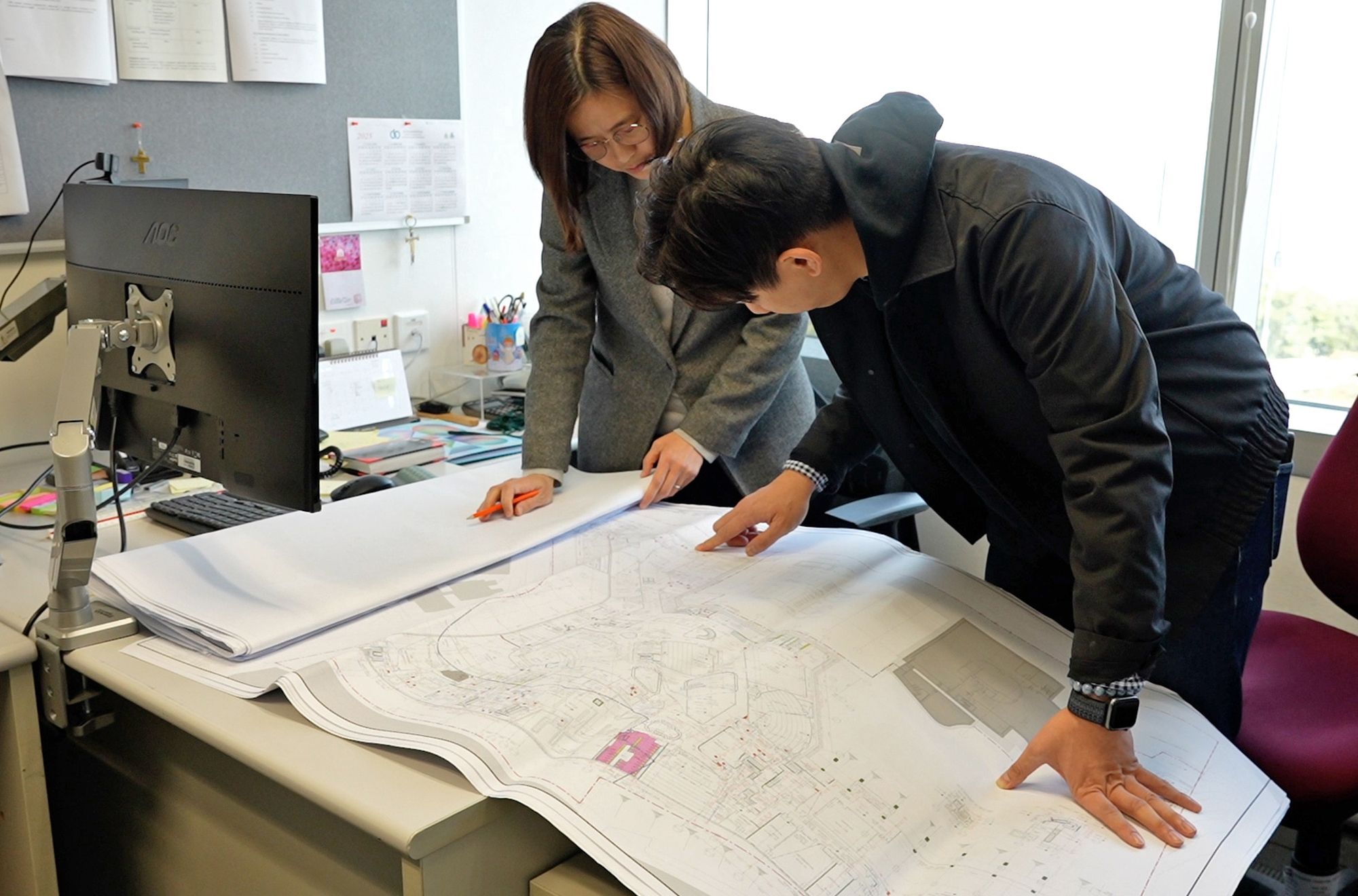 屋宇署设立了呈交图则前的查询机制，让业界尽早确定建筑方案的可行性，避免因多次修改建筑设计而白费工夫。