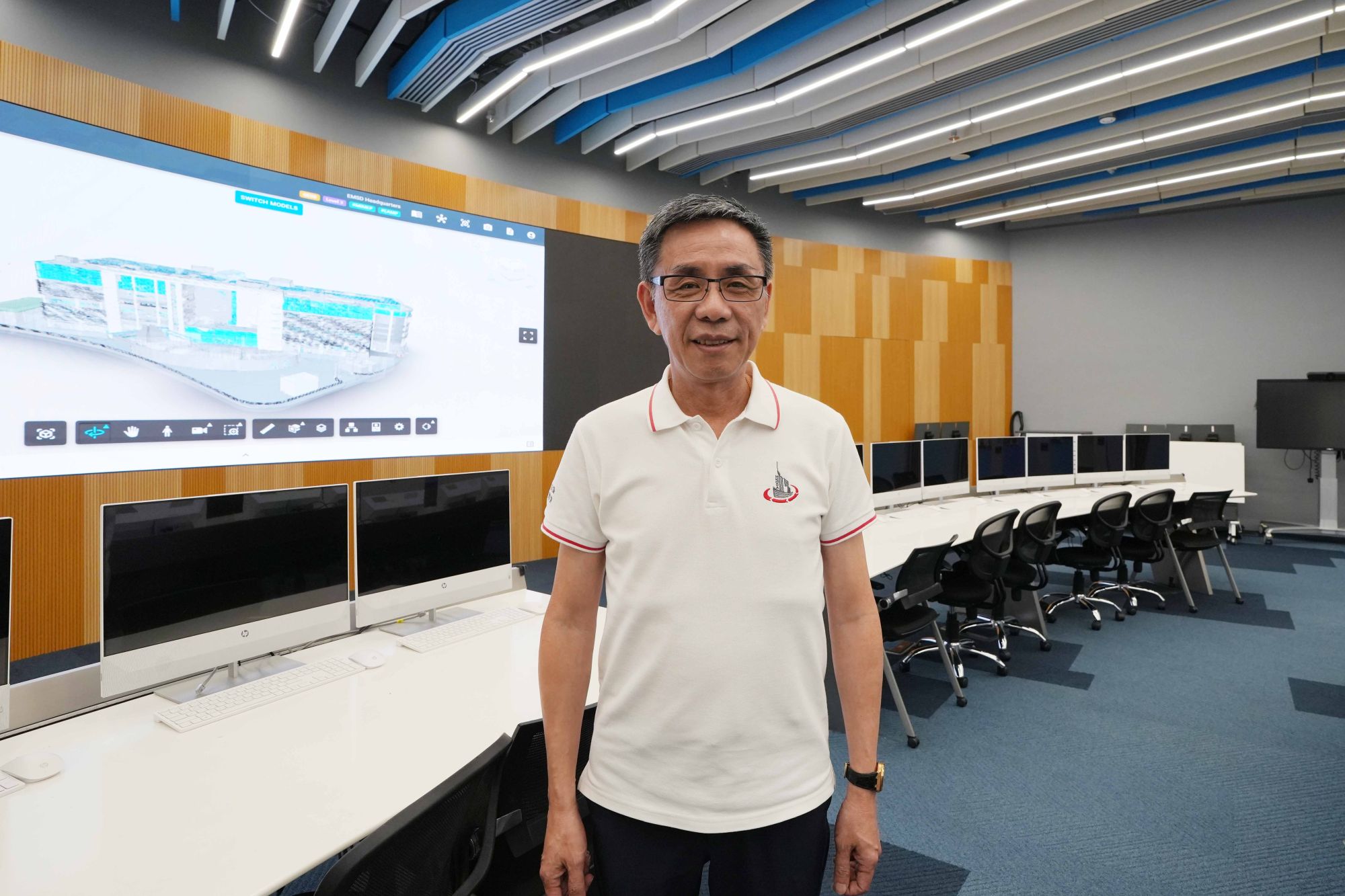 建造业议会成员、香港建造业分包商联会永远荣誉会长伍新华指出，BIM技术能大幅提升各工种分包商工作效率。