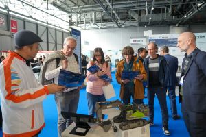 一年一度的日内瓦国际发明展是全球规模最大的发明展览会之一，于今年三月十一日至十五日在瑞士日内瓦举行，汇聚全球35个国家和地区的科技企业、大学、研发中心及政府机构代表一同参与，参展的发明项目超过1 000项。