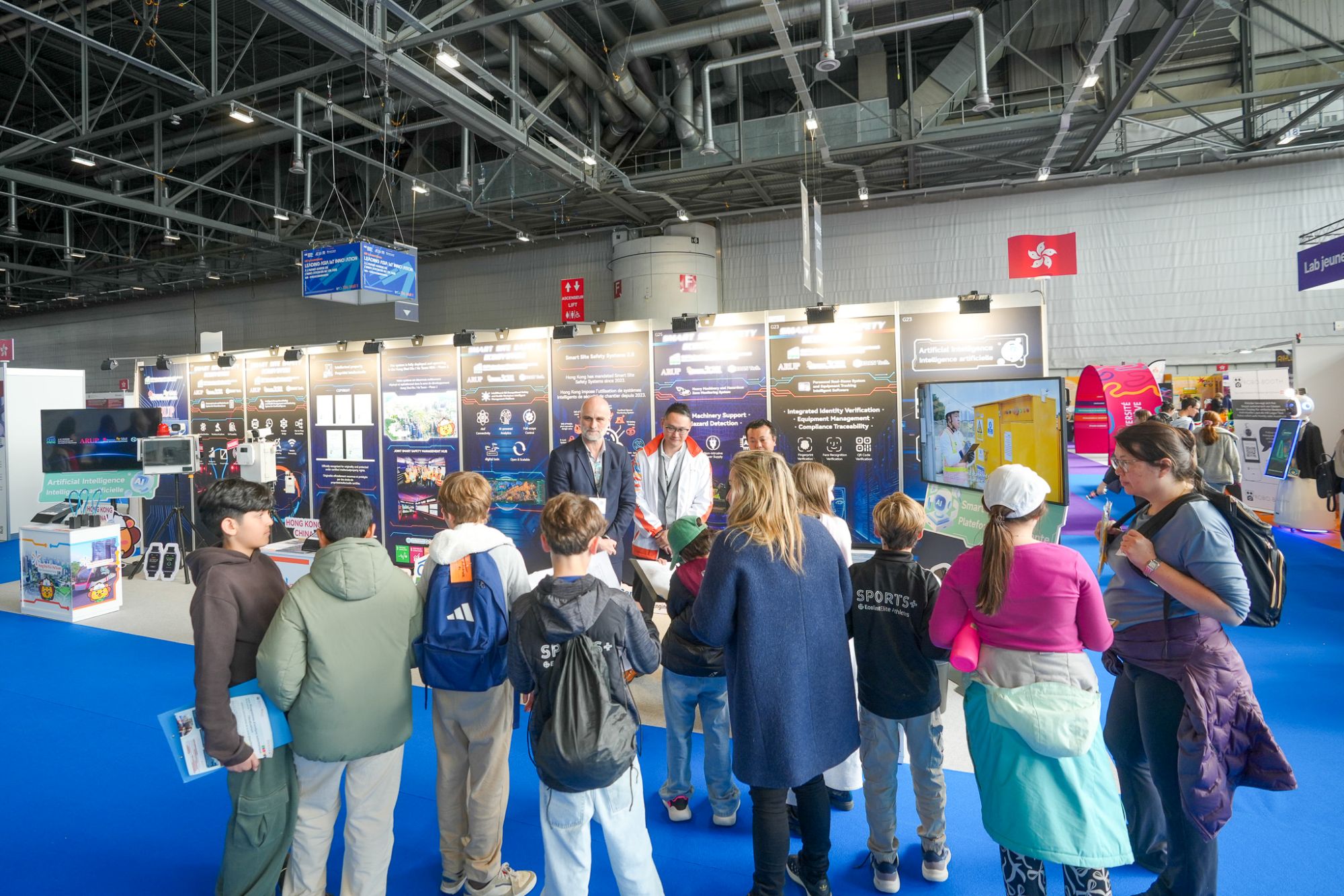 一年一度的日内瓦国际发明展是全球规模最大的发明展览会之一，于今年三月十一日至十五日在瑞士日内瓦举行，汇聚全球35个国家和地区的科技企业、大学、研发中心及政府机构代表一同参与，参展的发明项目超过1 000项。