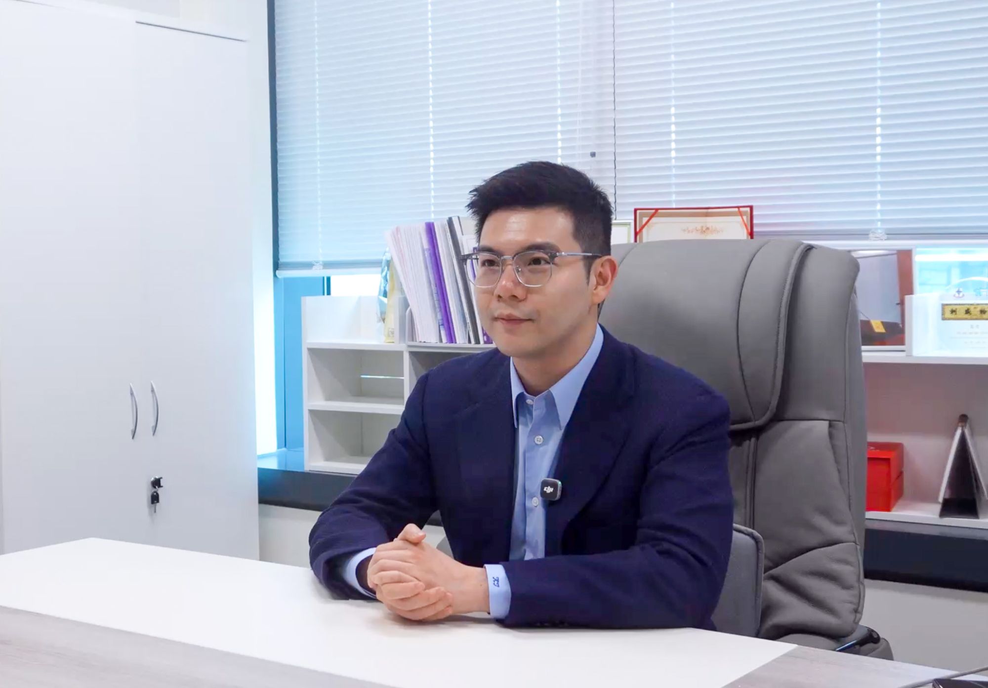 立法会议员（新界北）、北区区议员谭镇国表示，有市民赞赏行人天桥设计非常美观，尤其在晚上亮灯后更具特色，成为了区内新地标。