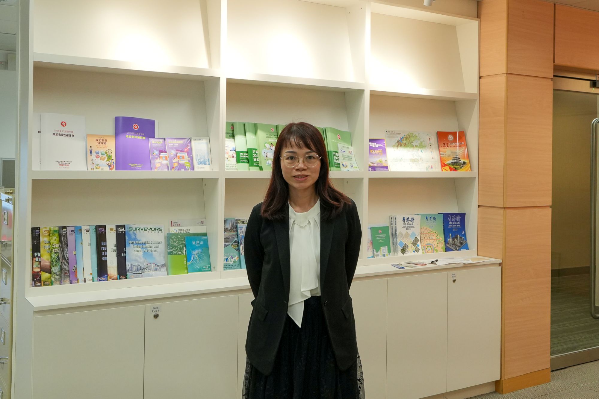 项目办屋宇测量师黄婉雯表示，为落实《施政报告》中将香港发展成为国际专上教育枢纽的策略，推广「留学香港」品牌，发展局与教育局在去年7月推出「城中学舍计划」。