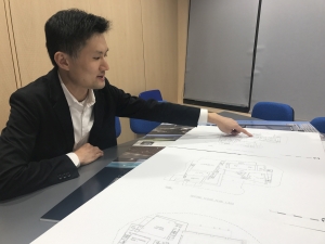建築署高級建築師劉天行分享興建康體大樓的設計概念及特色。