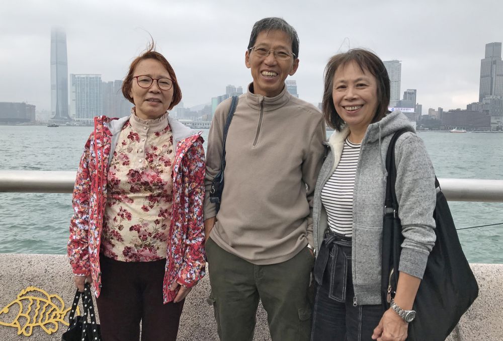 市民羅小姐（右）和簡小姐（左）表示，希望長廊沿途設有更多適合小朋友和長者的遊樂區、小食亭、單車徑等，以吸引更多遊客和市民前來享用海濱。