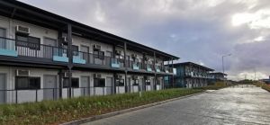 竹篙灣第二期檢疫營舍於9月中落成，除提供700個檢疫單位之外，還設有醫療站、指揮站等輔助設施。