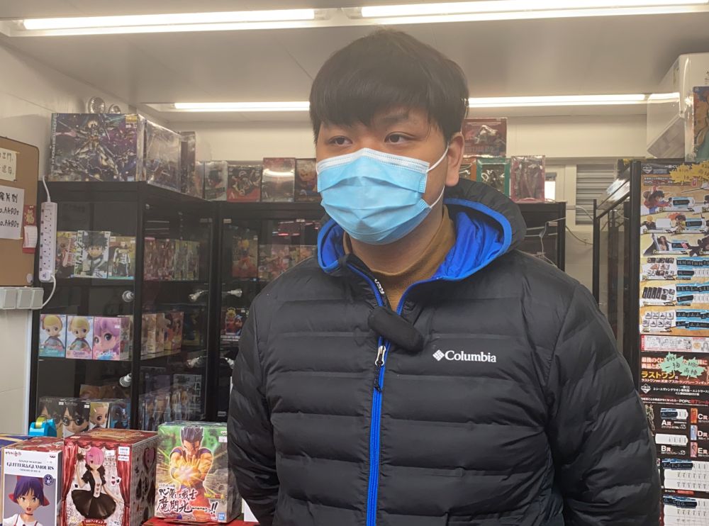 租戶陳先生說，街市在聖誕假期啟用，不少家長會購買玩具給小朋友，令他的模型生意做得不錯。