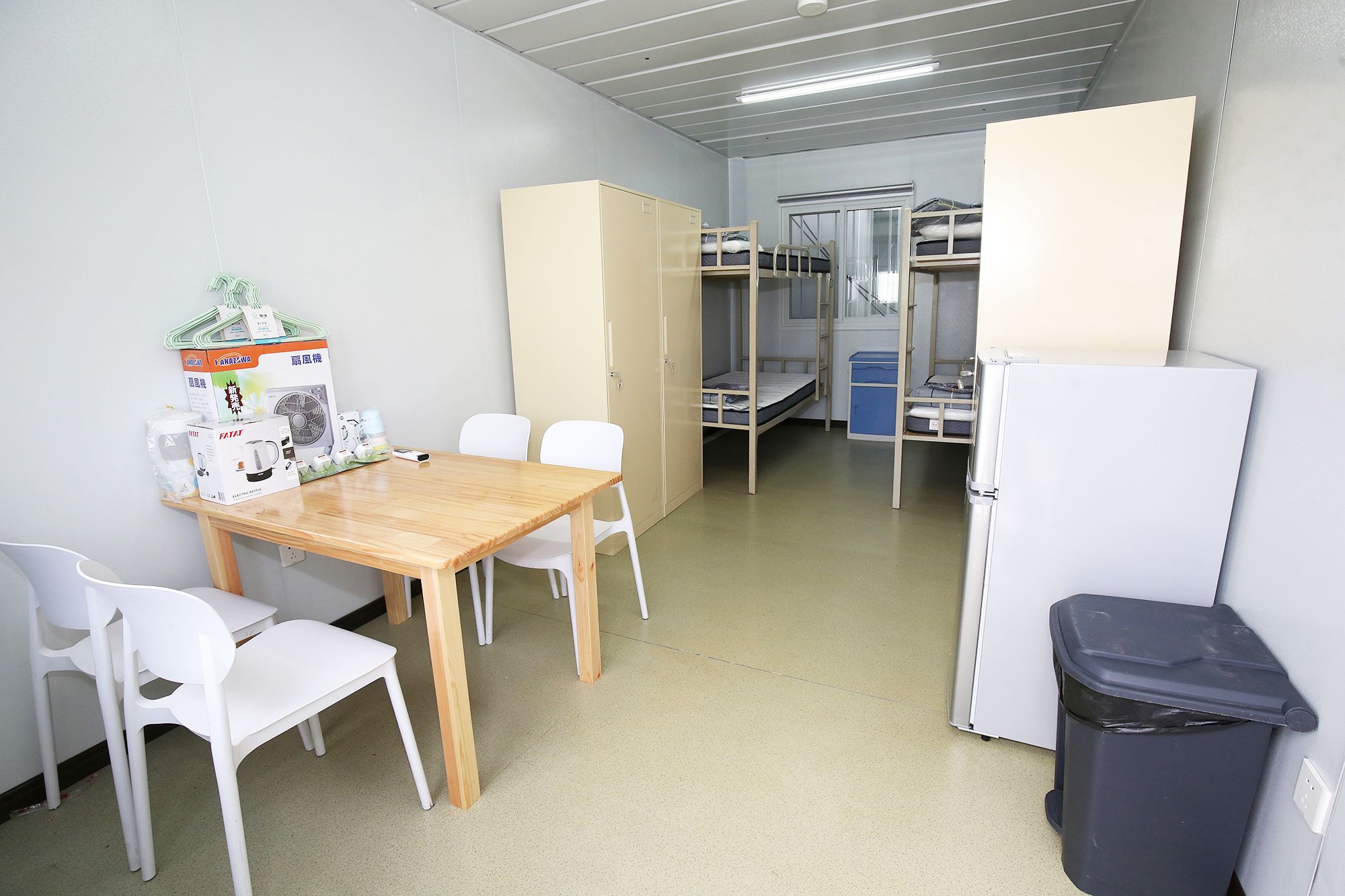 政府為善用元朗潭尾社區隔離設施而將其改裝為中央宿舍。建造業議會為該隔離設施進行改建，加入宿舍所需的配套設施。