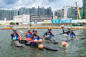 在觀塘海濱曾成功舉辦多項本地及國際大型比賽及水上活動（包括水球比賽及龍舟賽等）。此外，三個水上訓練中心已進駐觀塘海濱用地並逐步啟用，為本地水上運動與旅遊發展增添活力。